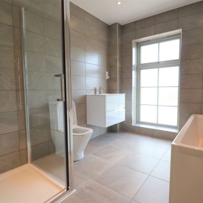 photo of Loughber Croft phase 1 family bathroom
